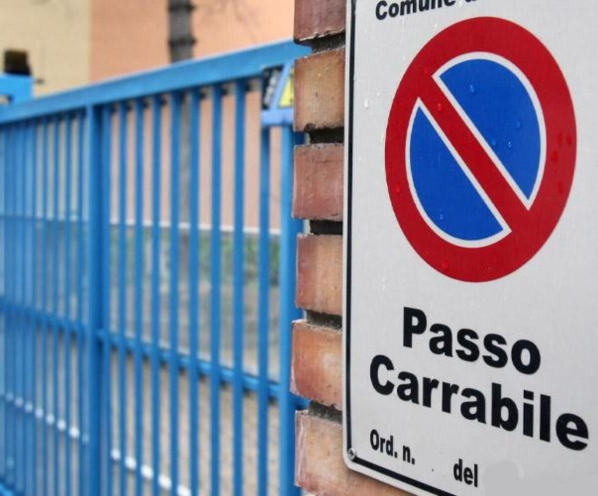 Caltagirone: le tariffe dei passi carrabili aumentano del 500%. Fratelli d'Italia fa "chiarezza" - 