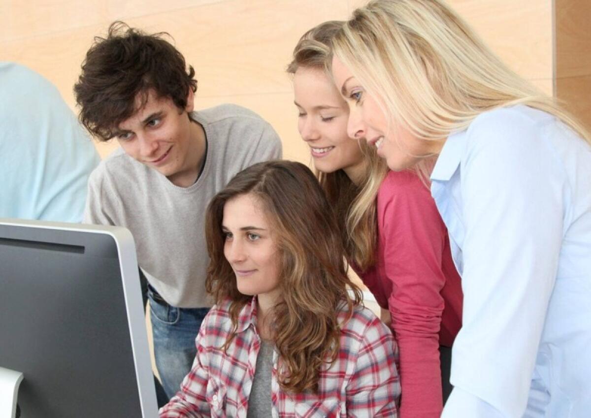 Caltagirone: all'Istituto Superiore Bonaventura Secusio il progetto in lingua tedesca "Piazza Affari" - 