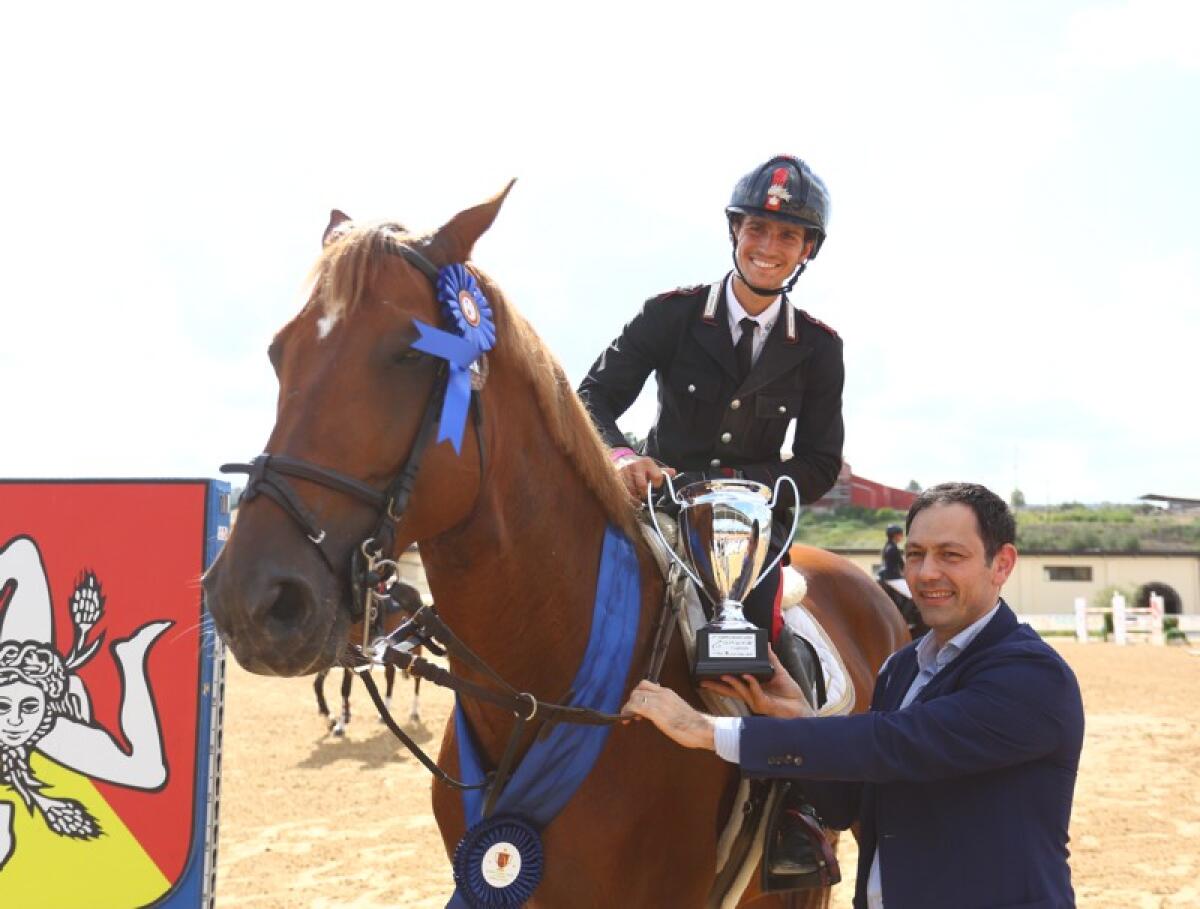 Equitazione: ottimi risultati per i Carabinieri al "Gran Premio Coppa degli Assi” di Militello - 