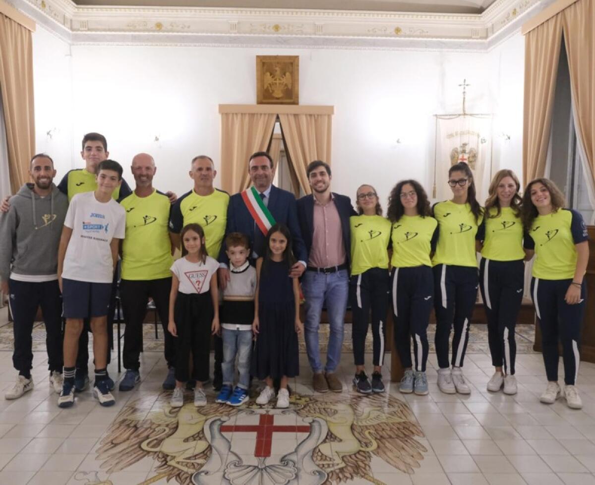 Tennis: agli atleti dell'Asd Sportivamente di Caltagirone i riconoscimenti per i risultati ottenuti - 