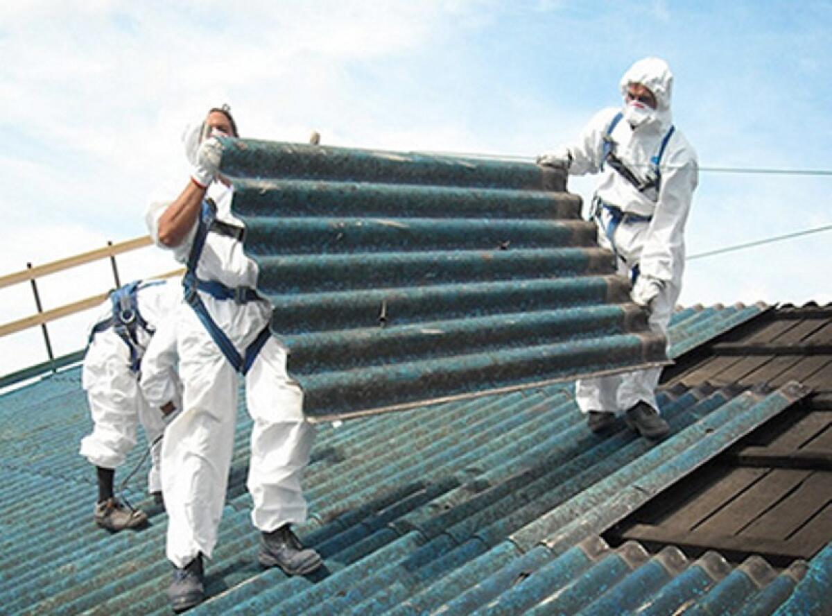 Contributi regionali a fondo perduto per rimuovere e smaltire l’amianto, entro il 2 dicembre le domande per la richiesta - 