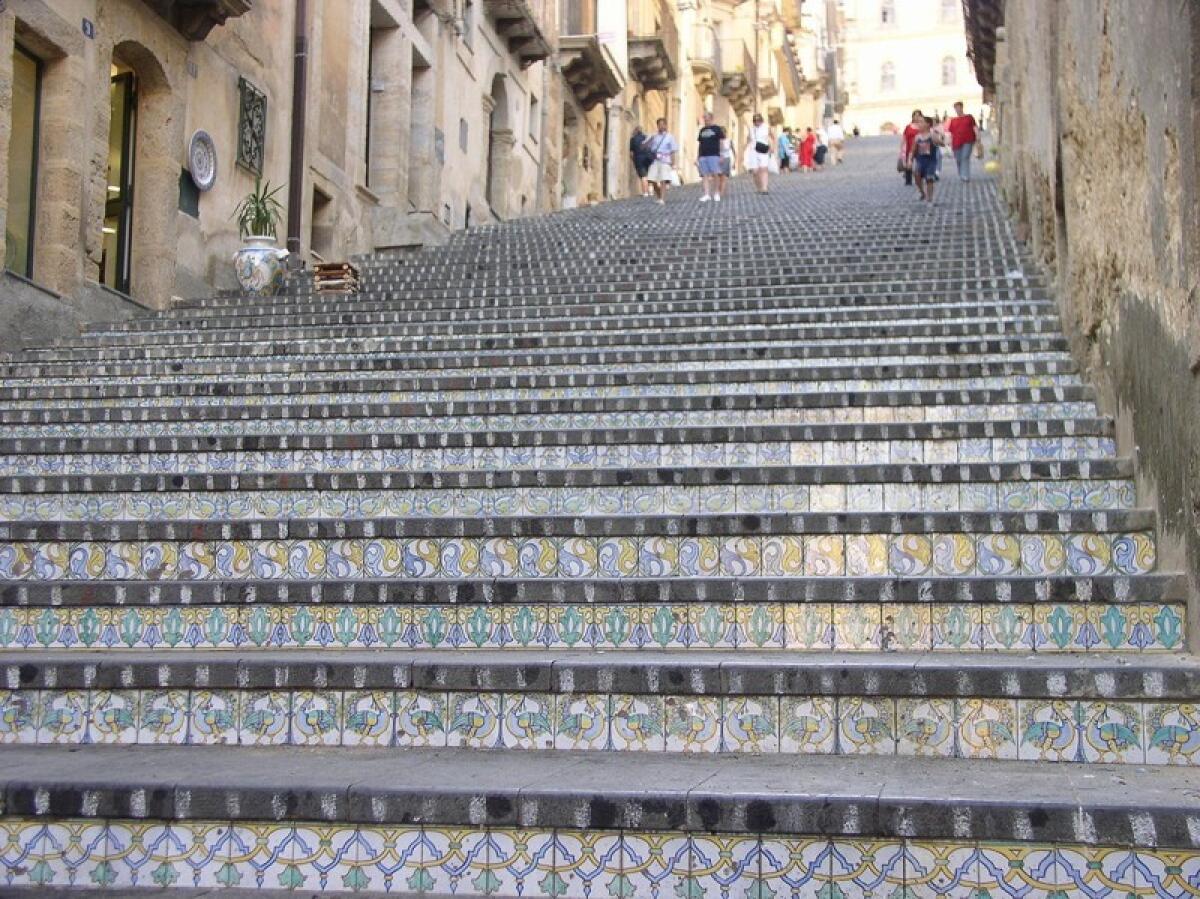 Caltagirone: la Giunta municipale approva il progetto esecutivo per il restauro e riqualificazione della Scala di Santa Maria del Monte - 