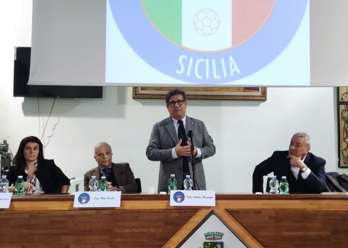 Calcio siciliano: “Incontriamoci fuori dal campo”, il seminario arbitri - capitani per costruire un calcio migliore - 