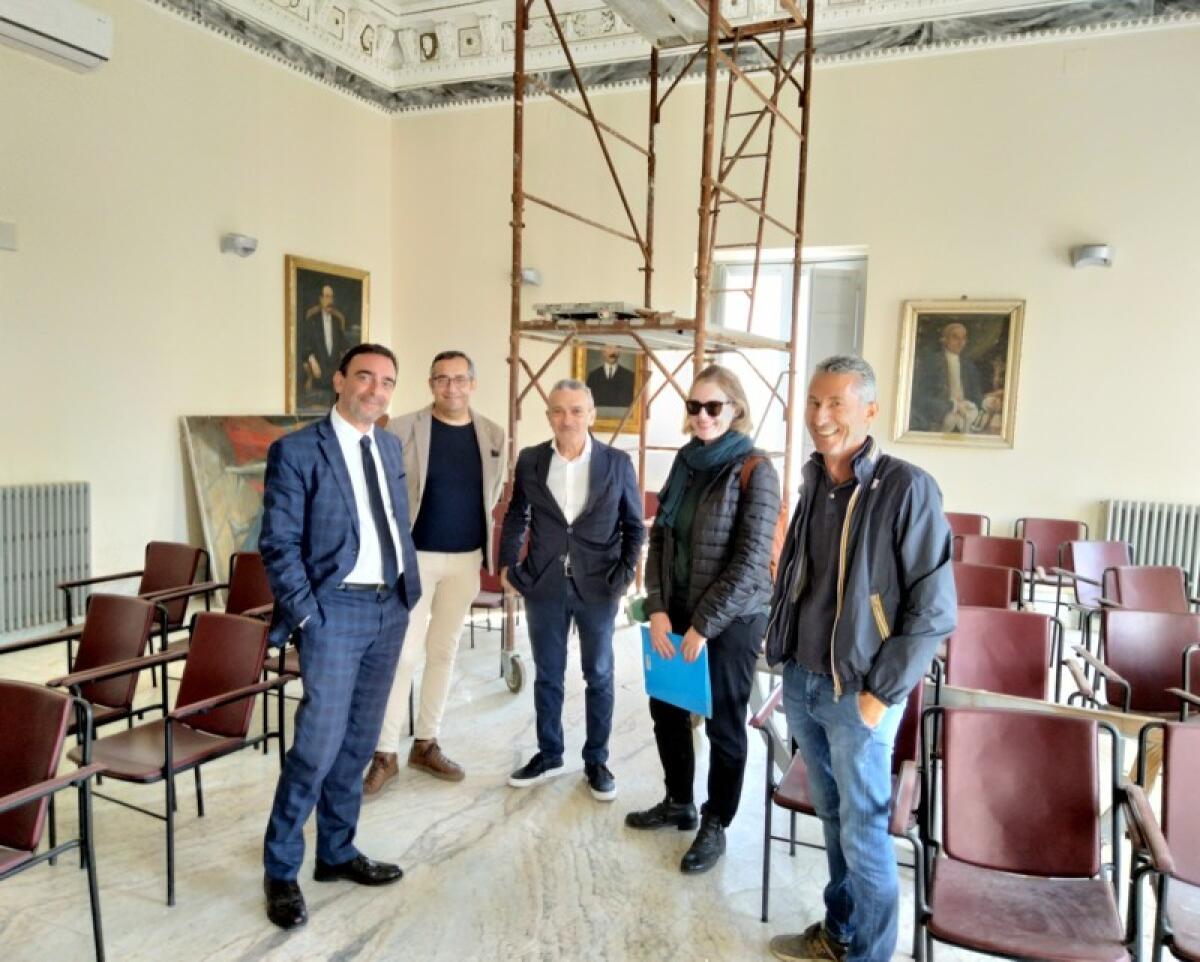 Caltagirone: consegnati i lavori per l'Aula consiliare del municipio - 