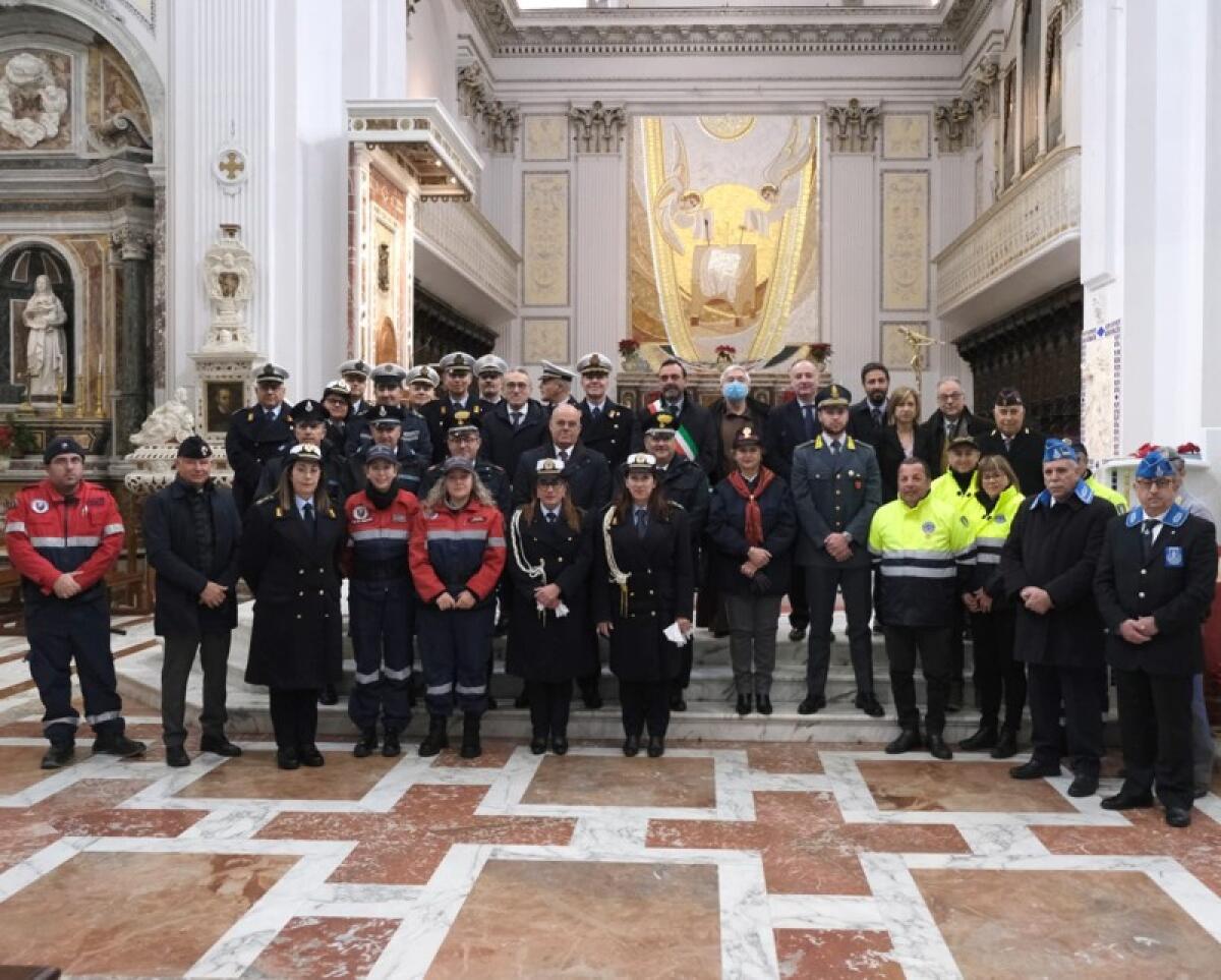 Caltagirone: organico carente e criticità per i Vigili urbani. Promossi con il grado di ispettore Emanuela Messina e Gaetano Mollame - 