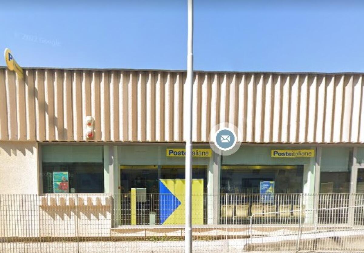 Scordia: all'ufficio postale lavori di ristrutturazione interna. Posizionato un ufficio mobile in via Dello Stadio - 