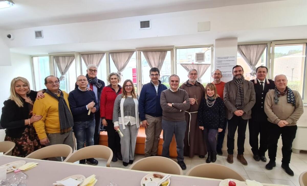 Caltagirone: incontro del Vescovo, mons. Calogero Peri con gli ospiti e gli operatori della REMS - 