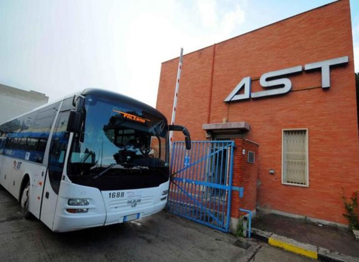 Caltagirone: l'Ast continuerà a garantire il servizio di trasporto urbano. Chiesti bus più piccoli e meno inquinanti - 