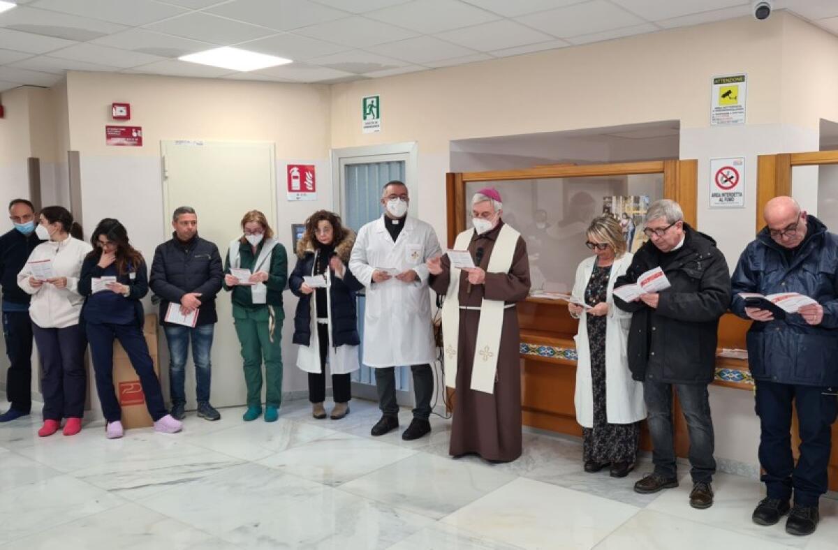 Caltagirone: XXXI Giornata Mondiale del Malato, il Vescovo Peri ha incontrato gli operatori dell'Ospedale "Gravina" - 