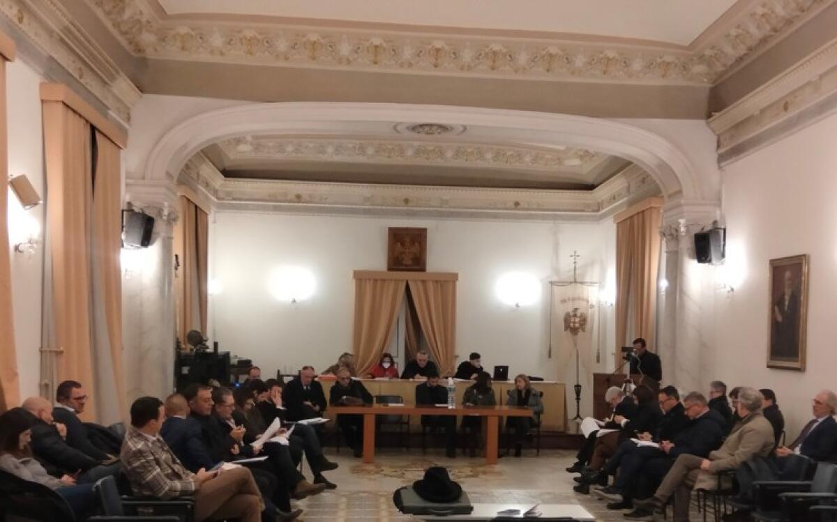Caltagirone: tanti argomenti all'ordine del giorno del Consiglio comunale del 20 febbraio - 