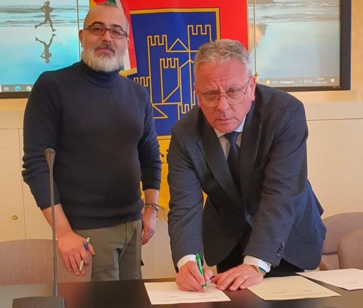 Protocollo d'intesa fra l'Associazione dei Comuni siciliani e InformaGiovani, Centro della Rete europea Eurodesk a sostegno dei Comuni siciliani - 