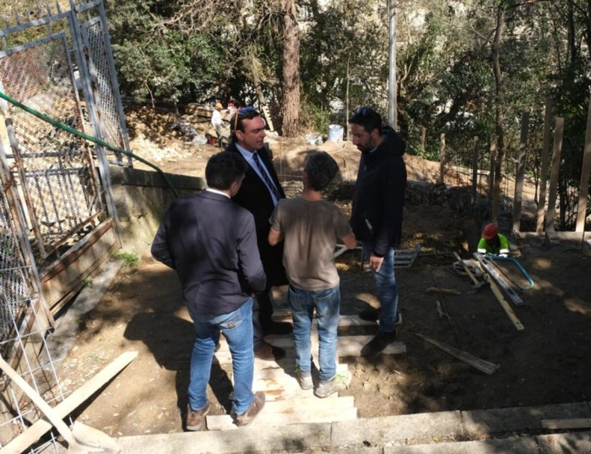 Caltagirone: entro l'estate sarà riaperta la scala di collegamento fra il Museo regionale della Ceramica e il piazzale centrale della Villa comunale - 