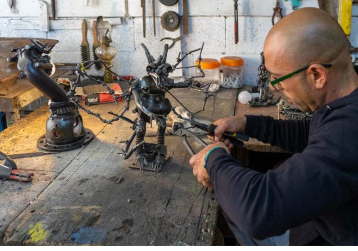 Caltagirone: al Museo d’Arte Contemporanea la mostra “Giuseppe Cosentino: della Morfologia del Rottame” - 