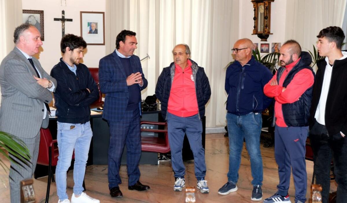 Calcio: Qal’at – l’Asd Caltagirone ricevuta in municipio dall'Amministrazione comunale - 