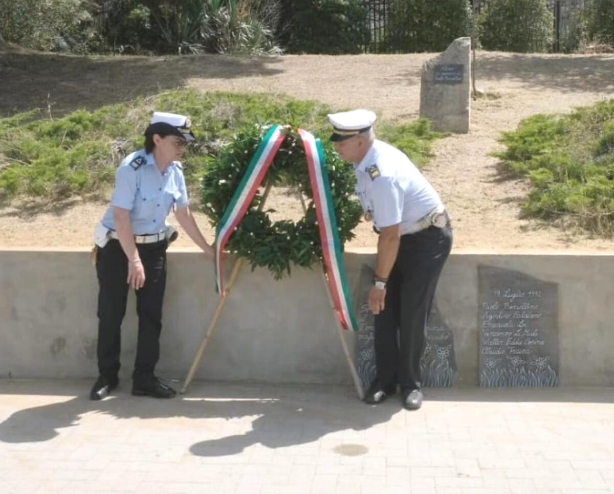 Caltagirone: ricordata la strage di via D'Amelio con la deposizione di una corona d'alloro - 