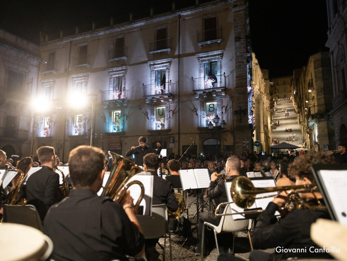 Giovedì 13 luglio la prima serata del "Caltagirone Short FilmFest". Tanti gli ospiti del cinema italiano e internazionale - 