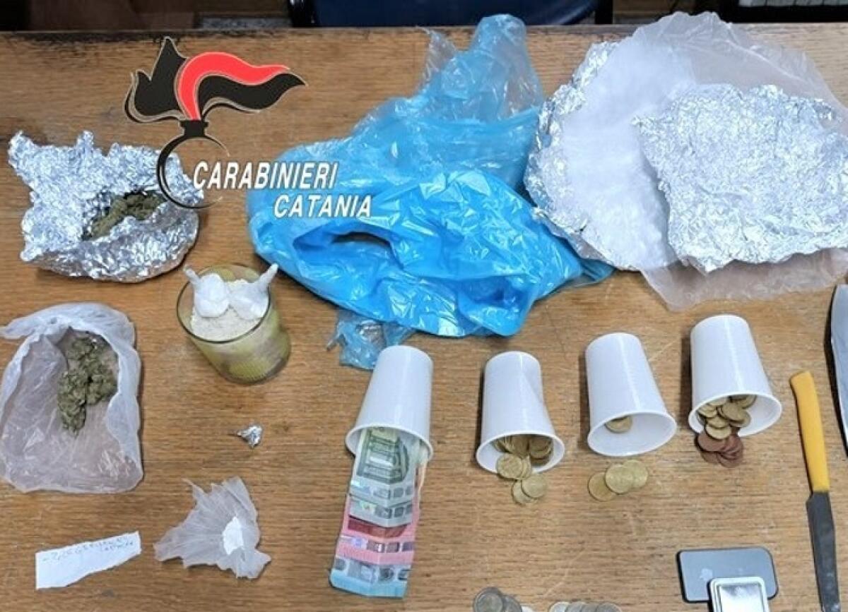 Palagonia: i Carabinieri arrestano una coppia di fidanzati per detenzione di sostanze stupefacenti ai fini di spaccio - 