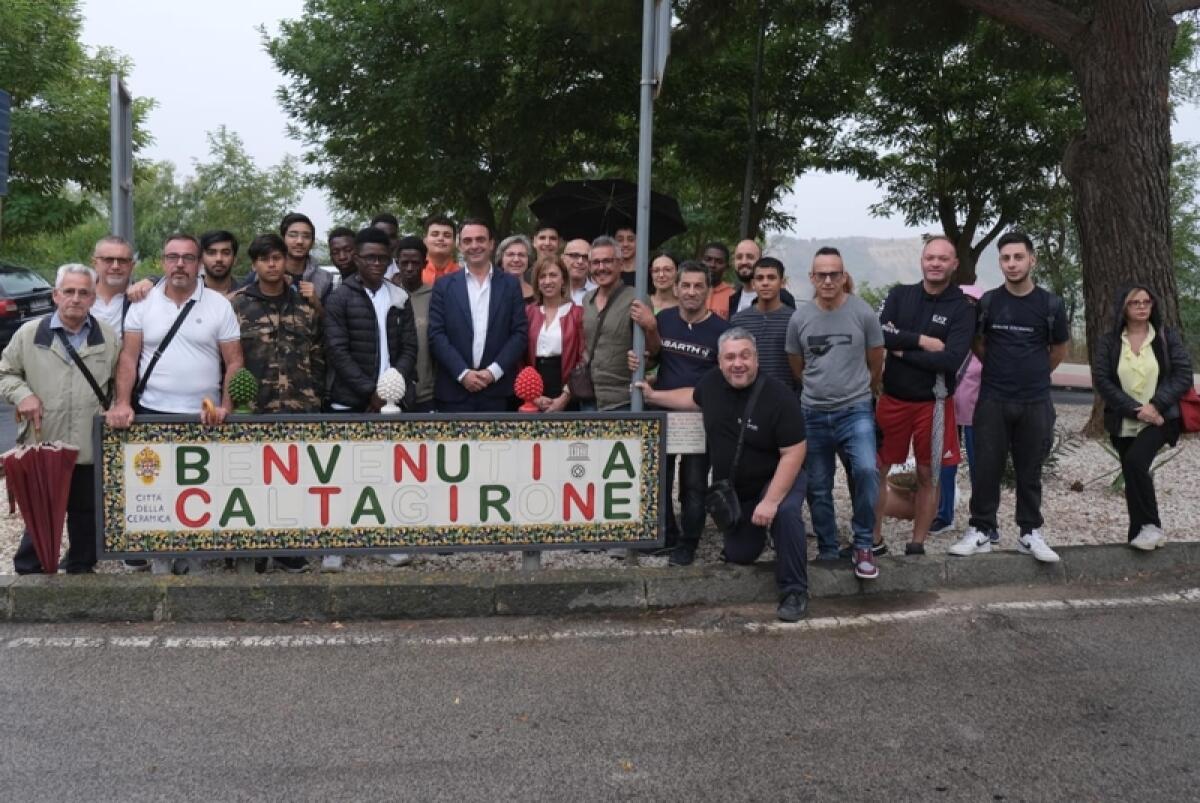 Caltagirone: inaugurato il “Pannello dell’inclusione” all'ingresso nord della città - 