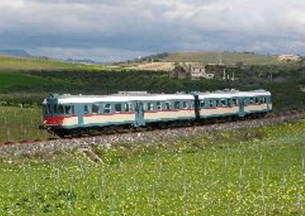 Caltagirone: domenica 19 novembre alle ore 11.30 il “Treno della Ceramica” - 