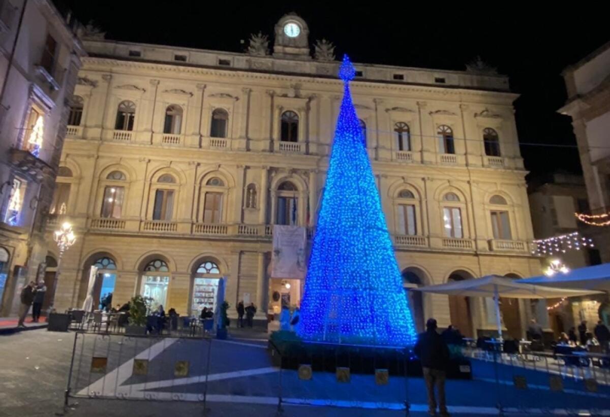 Caltagirone: ieri l'avvio ufficiale del Natale 2023 - 