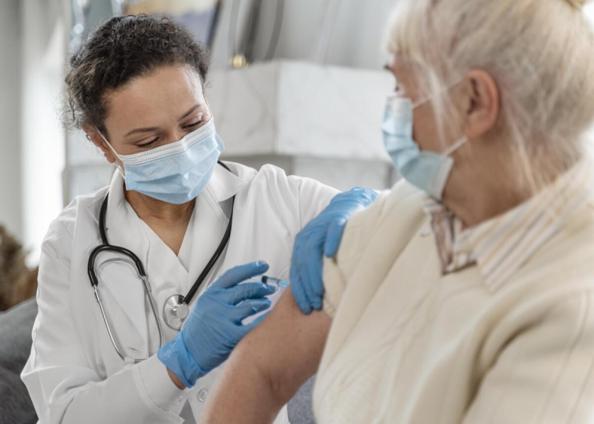 Open day per utenti fragili fino al 22 dicembre la Campagna di vaccinazione anti-Covid 2023/24 - 