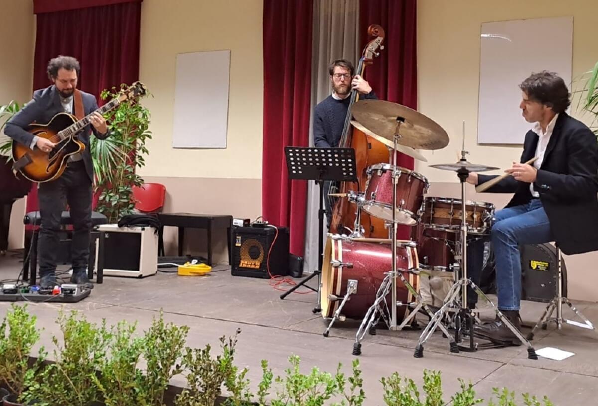 Caltagirone: “Christmas Show”, i Cori dell’Istituto musicale “Pietro Vinci” e “Christmas in Town” - 