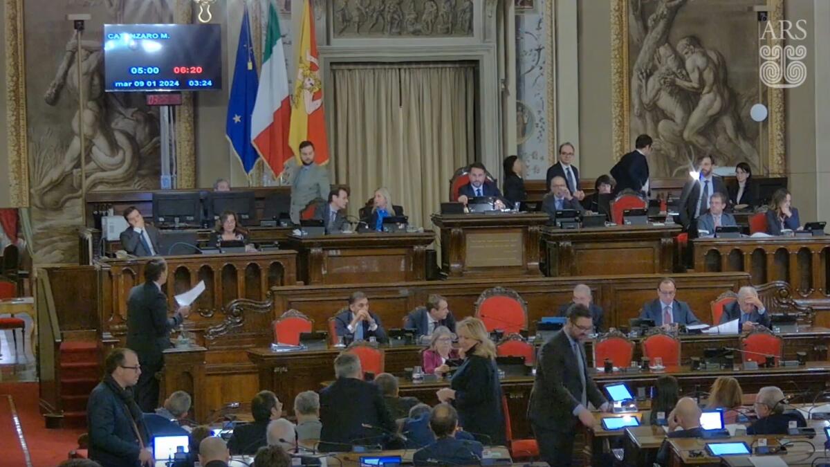 L'Assemblea Regionale Siciliana boccia un finanziamento al Comune di Caltagirone - 