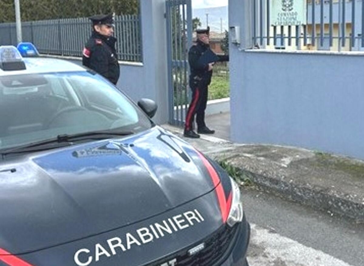 Vizzini: i Carabinieri arrestano un 49nne per detenzione ai fini di spaccio di sostanze stupefacenti - 