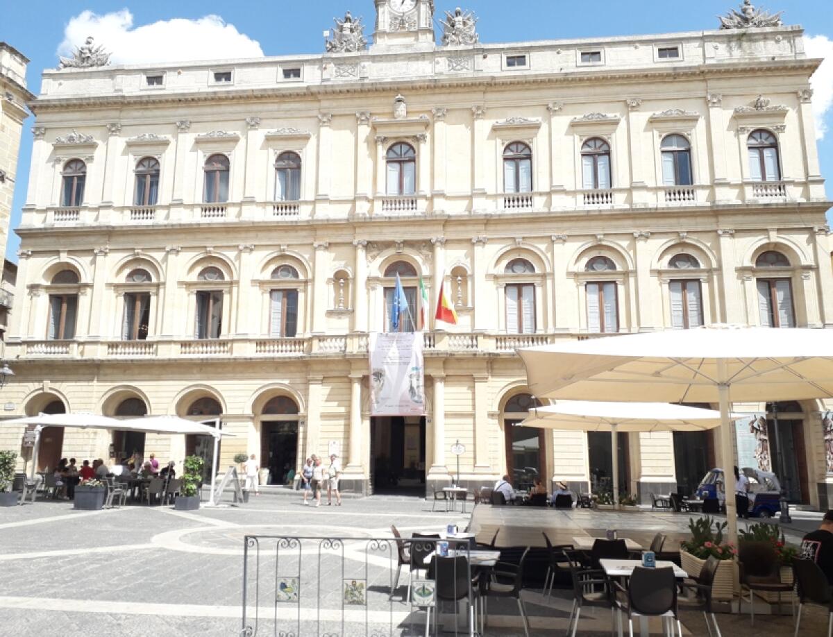 Caltagirone: prossimo Consiglio comunale lunedì 4 marzo alle ore 20.00 su aggiornamento al 2022 del Catasto dei soprassuoli percorsi dal fuoco - 