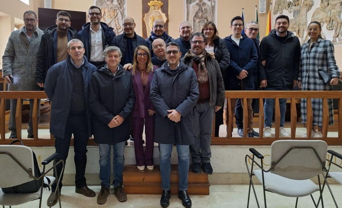 Mineo: incontro a Palazzo comunale dei presidenti dei Consigli comunali etnei sulla vertenza Kalat Ambiente - 