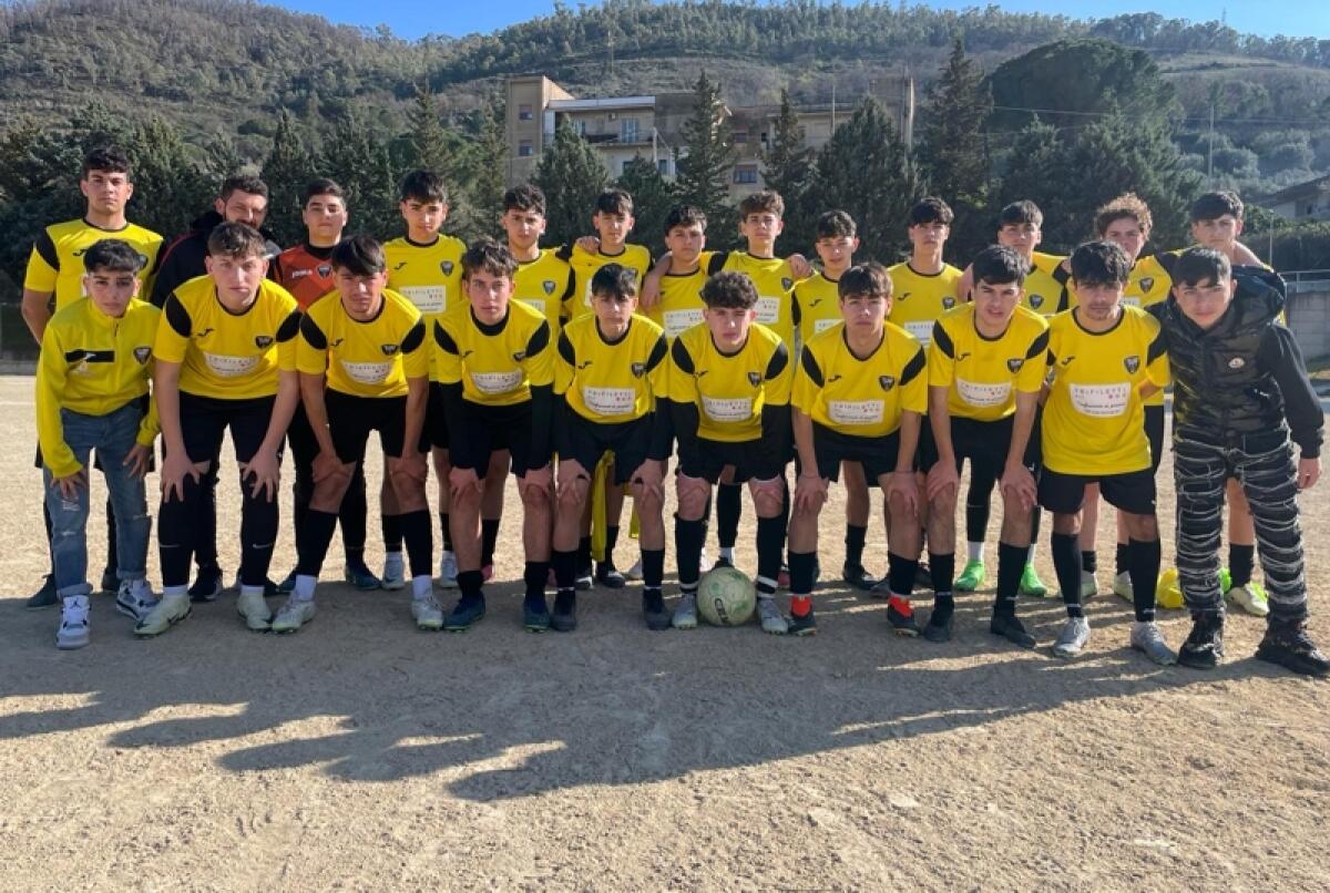 Calcio giovanile: l'Academy batte il Qal'at Caltagirone e passa alla seconda fase dei Play-off under 17 - 