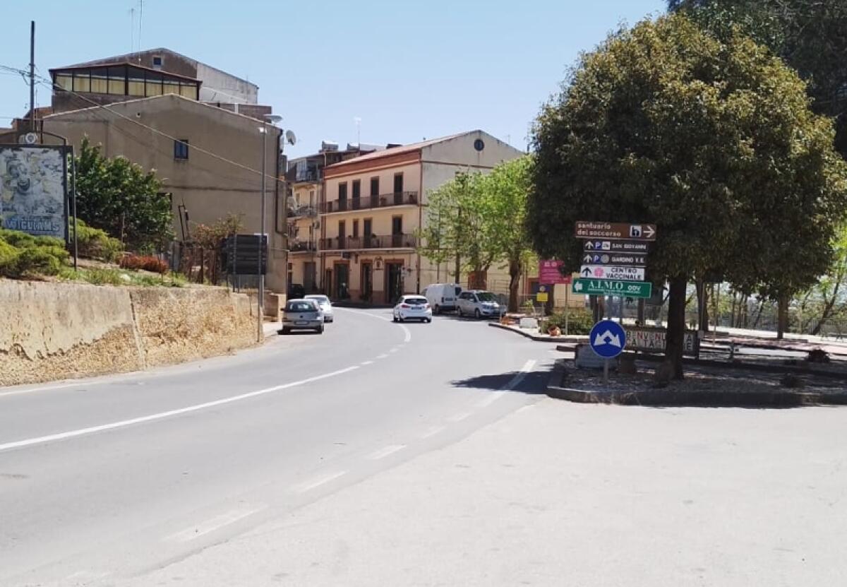 Caltagirone: installazione di 118 telecamere in città per "contrastare reati di vandalismo e chi abbandona rifiuti" - 