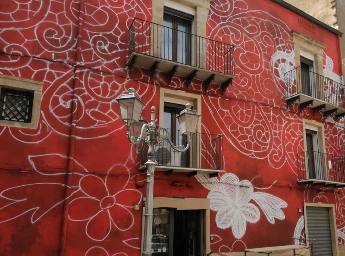 Mirabella Imbaccari: venerdì 17 maggio l'inaugurazione dell'opera di street art dell’artista NeSpoon - 