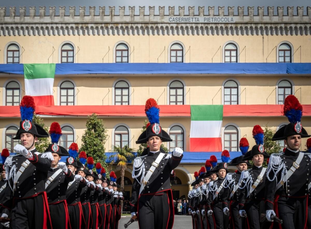 Concorso per il reclutamento di 3.852 Allievi Carabinieri in ferma quadriennale, scadenza presentazione candidature il 26 giugno - 