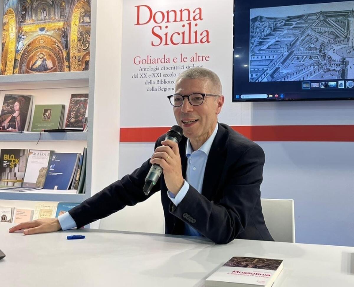 Al Salone del Libro di Torino presentato "Mussolinia. Il fallimento di un’idea" dell'autore calatino Salvatore Venezia - 