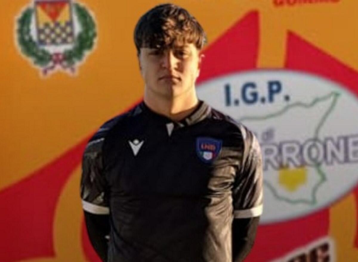 Calcio, Eccellenza: il giovane portiere Matteo Messineo al Mazzarrone Calcio - 