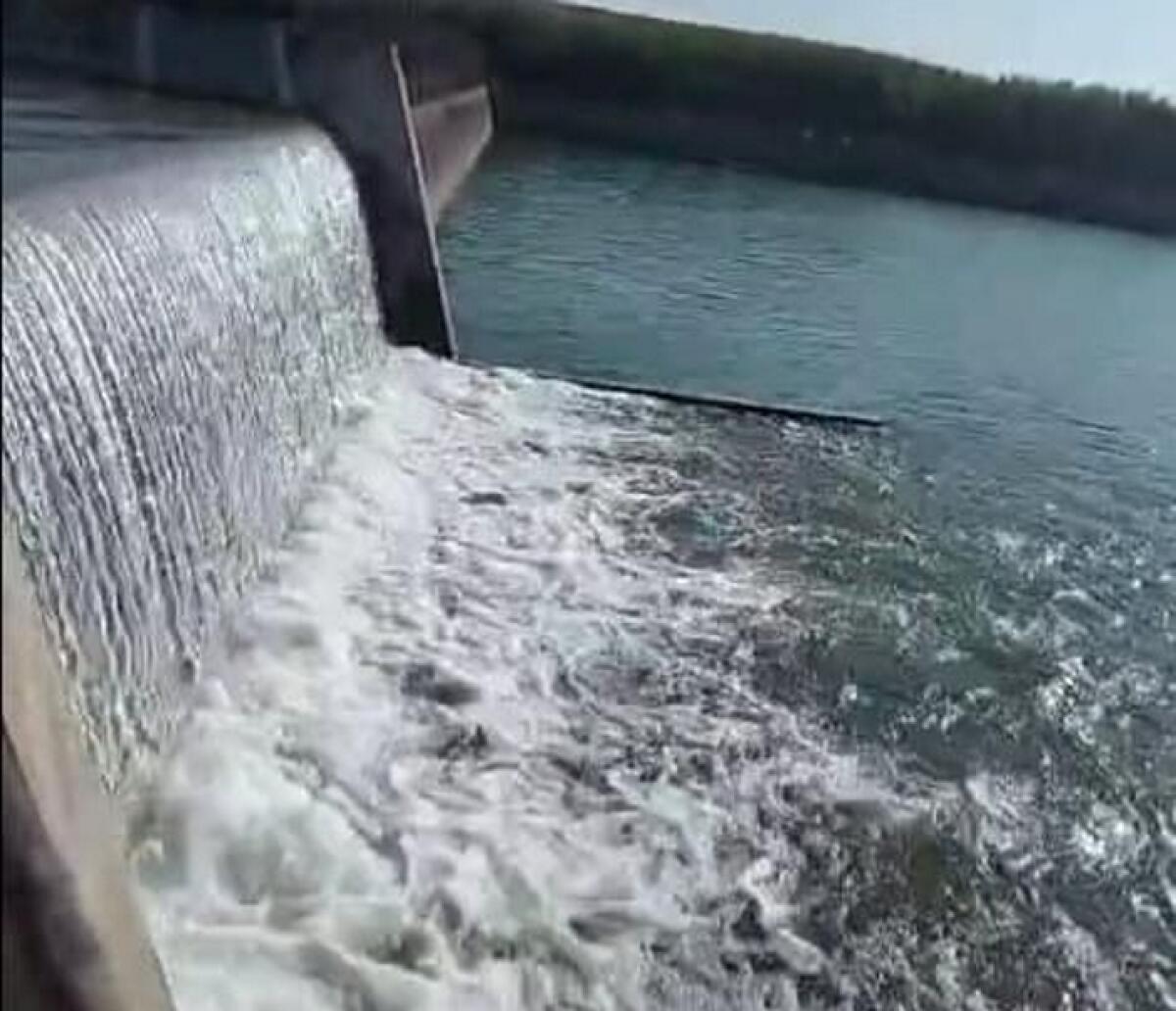 Crisi idrica nel calatino: attivata la seconda pompa al biviere di Lentini, 1000 litri al secondo nelle condotte del Consorzio di Bonifica della Sicilia Orientale - 