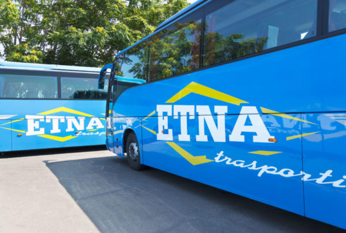 Vizzini: fermata del bus extraurbano in aperta campagna e al buio, protestano i passeggeri - 