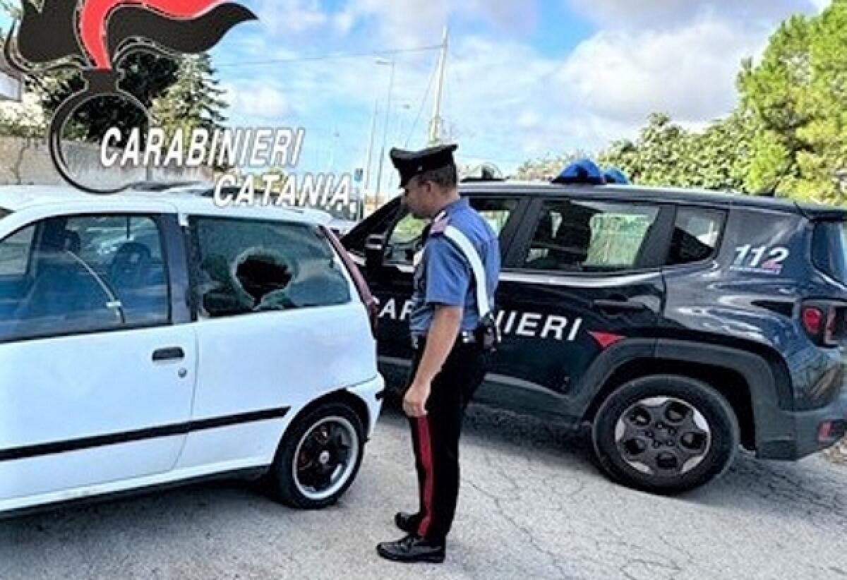 Grammichele: 37enne arrestato per danneggiamento dell'auto della compagna e resistenza a pubblico ufficiale - 