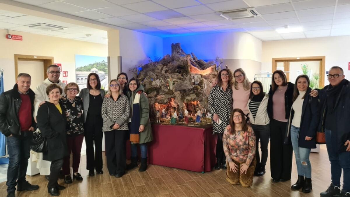 Caltagirone: all'Ospedale "Gravina" il Presepe della Speranza realizzato dall'Associazione "Forte Insieme" - 