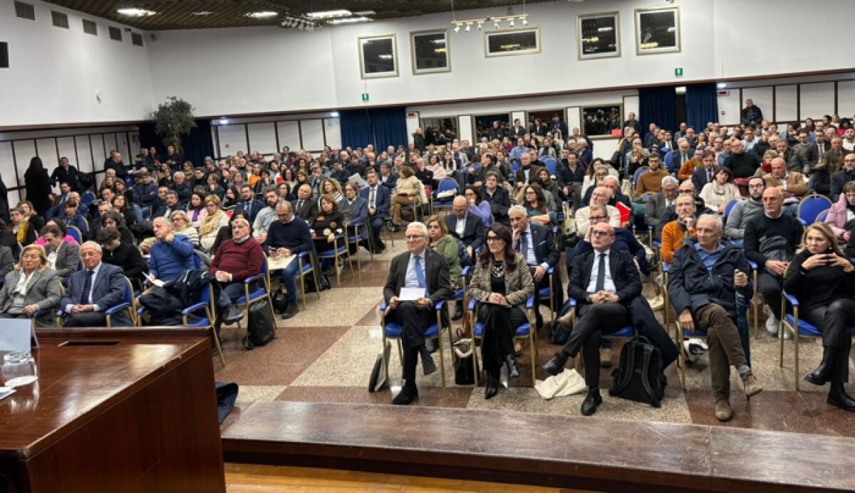 Un convegno sulle novità della Legge di Bilancio 2025 e dei decreti fiscali collegati con 600 commercialisti - 