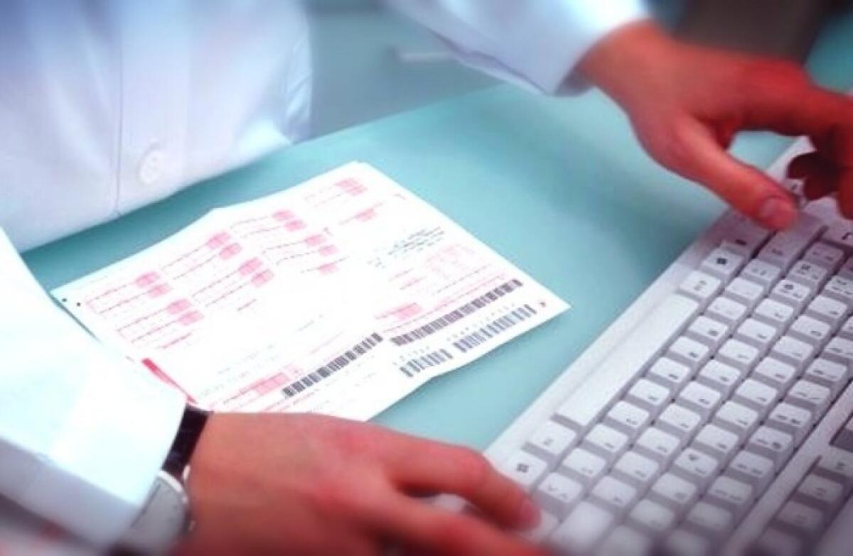 Sanità: certificati di esenzione ticket per reddito in scadenza il 31 marzo, il rinnovo sul portale Sistema Tessera Sanitaria - 