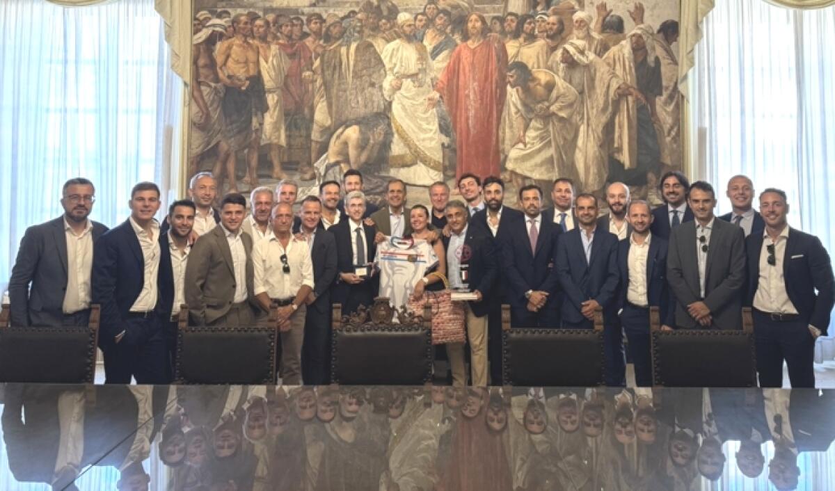 Calcio: Scudetto ai Commercialisti Catanesi, festa grande con il Sindaco di Catania, Enrico Trantino - 