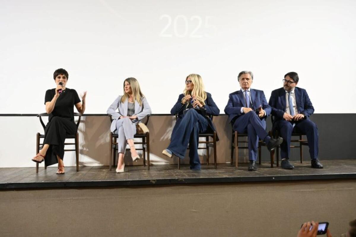 Presentata la 71ª edizione del Taormina Film Festival, dal 10 al 14 giugno. L'attrice Valeria Solarino madrina di questa edizione - 