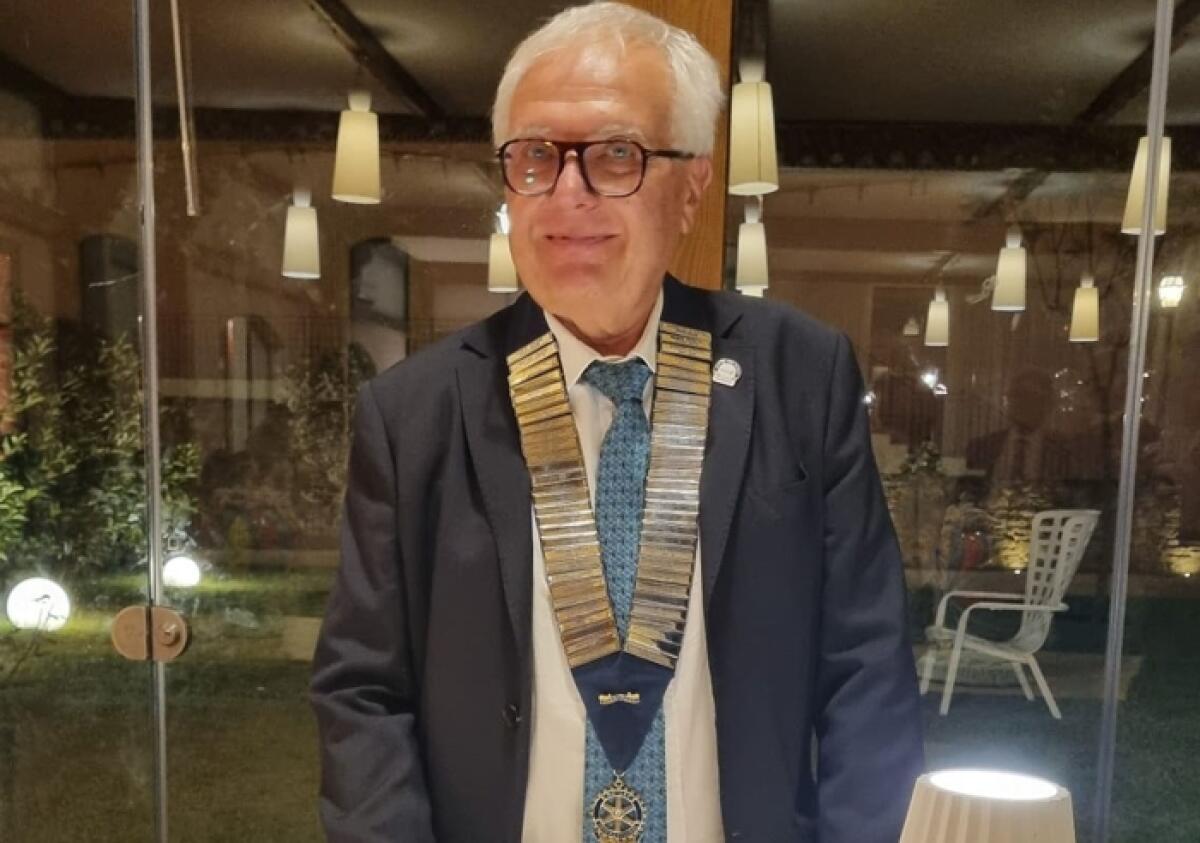 Caltagirone: passaggio di Campana al Rotary Club, il dott. Amore conclude un anno "magico", D'Asta prosegue "nel segno del bene" - 