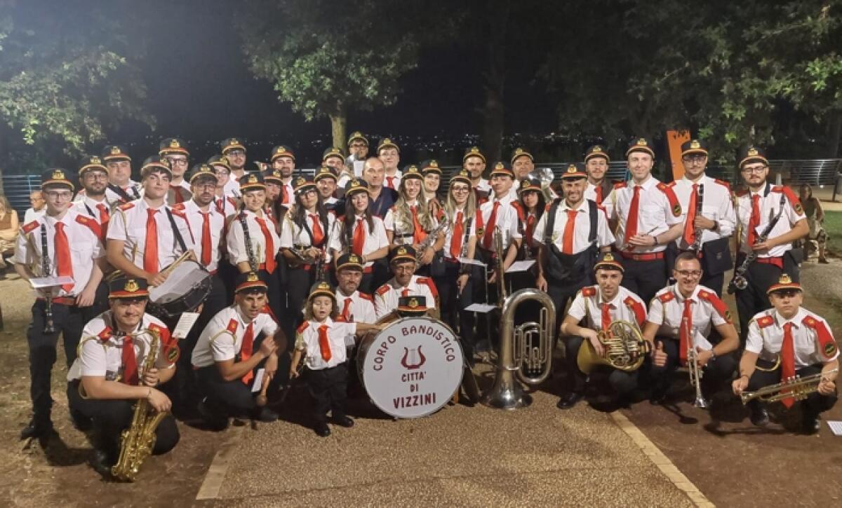 Un'esperienza di musica e amicizia: i giovani del corpo bandistico "Città di Vizzini", dell'associazione musicale "Il Pentagramma", incantano al festival di Cisternino - 