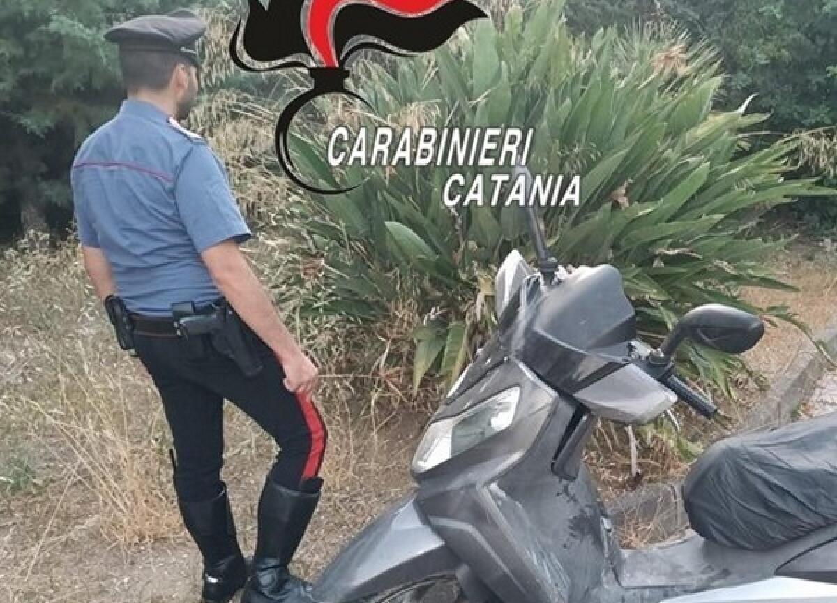 Ramacca: i Carabinieri arrestano due giovani per detenzione di sostanze stupefacenti ai fini di spaccio - 