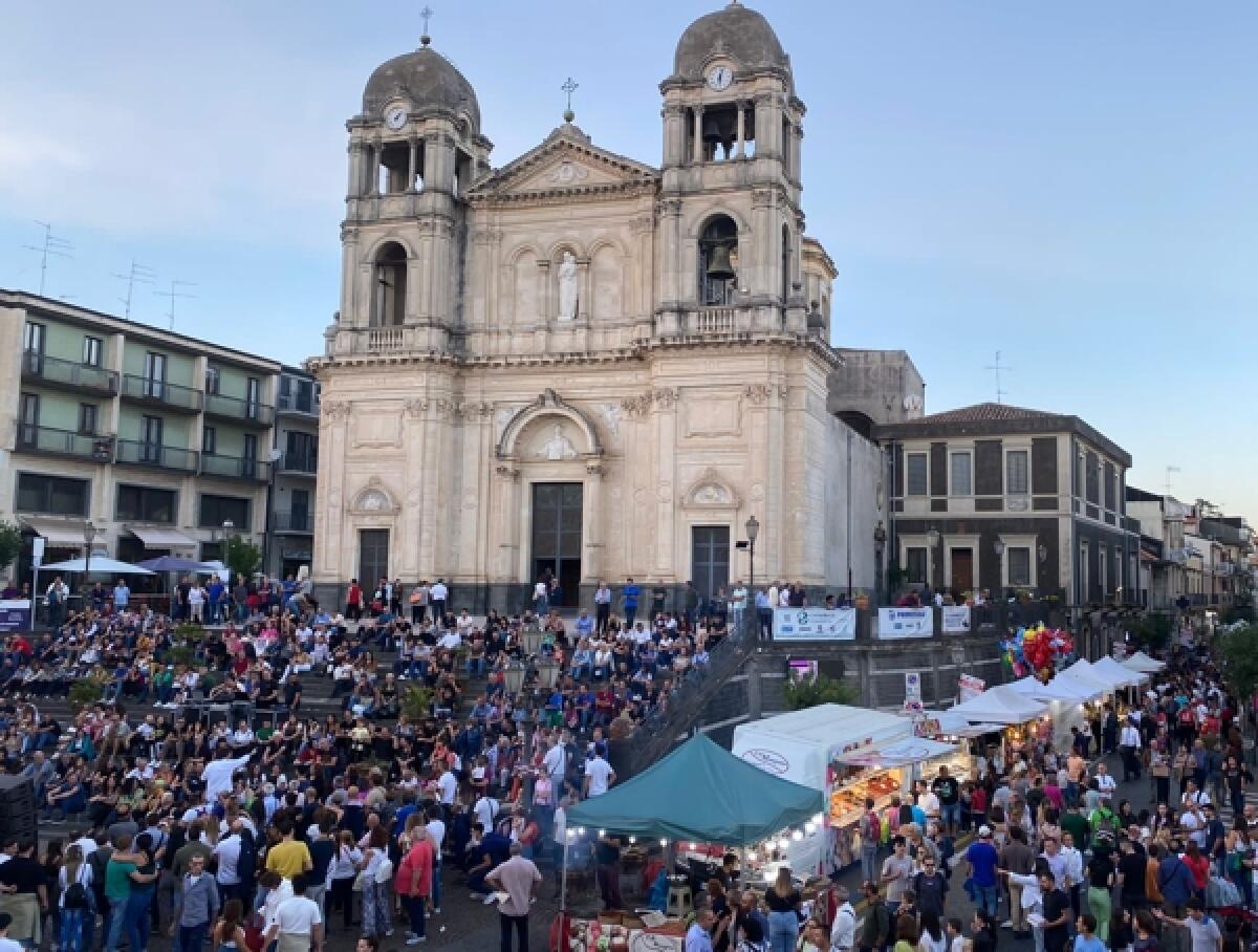 Scordia, una giornata speciale per gli anziani: domenica 26 ottobre gita all’Ottobrata di Zafferana - 