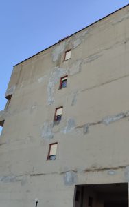 Case popolari di Via Pitrè a Caltagirone: Degrado e promesse non mantenute
