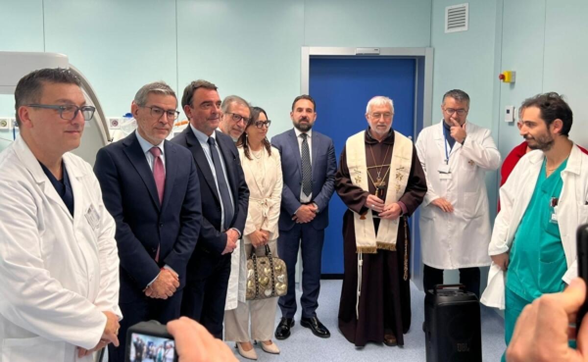 Caltagirone: nuovi investimenti all'Ospedale “Gravina”, presentati angiografo e risonanza magnetica da 1,5 Tesla - 